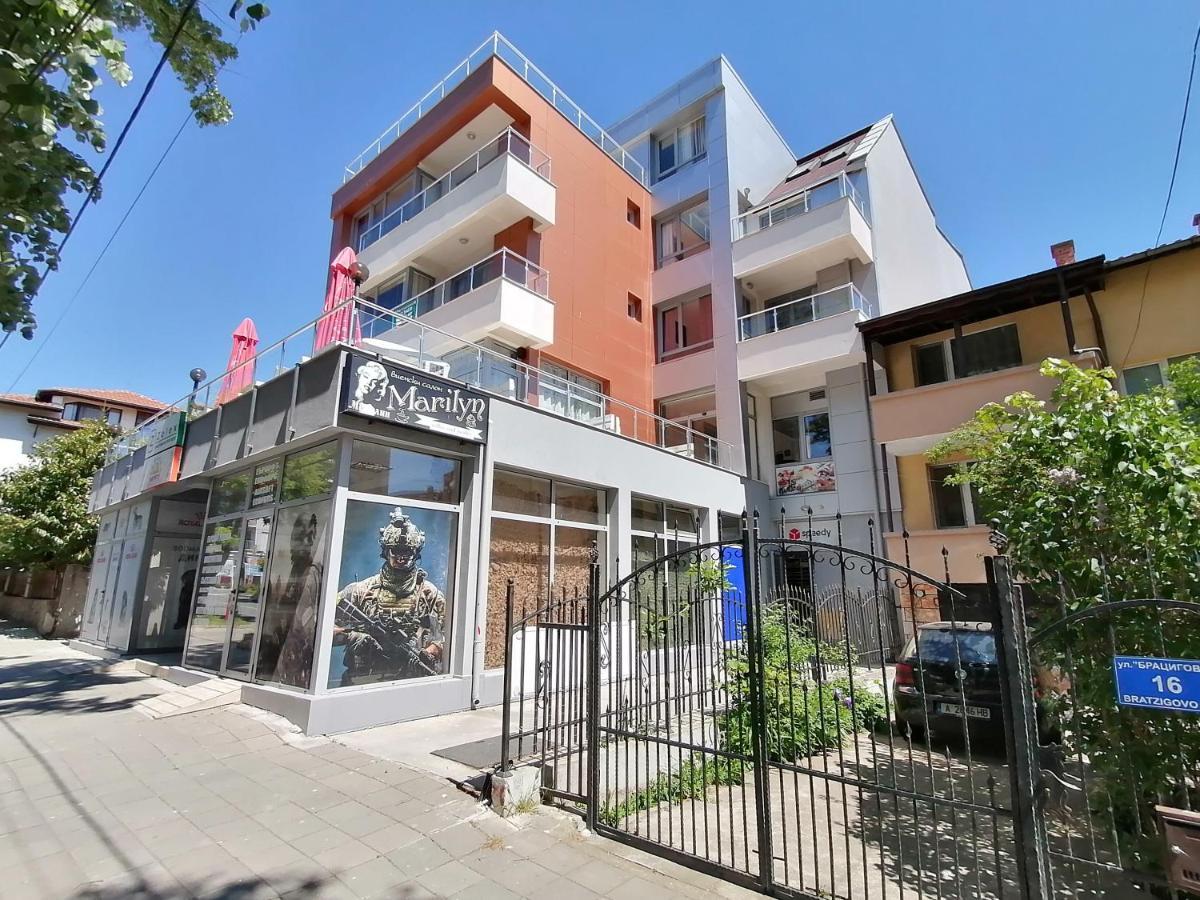 Zoleks Apartment Burgas City Eksteriør billede